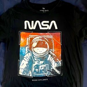 Mens medium NASA shirt